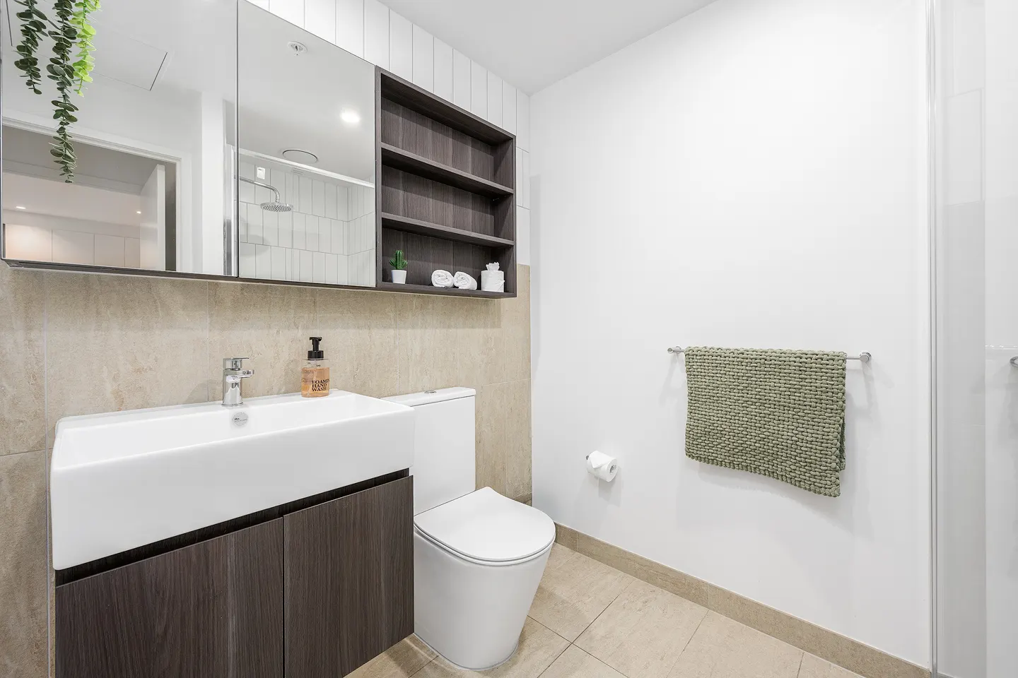 Elegant Modern Two-Bed photo