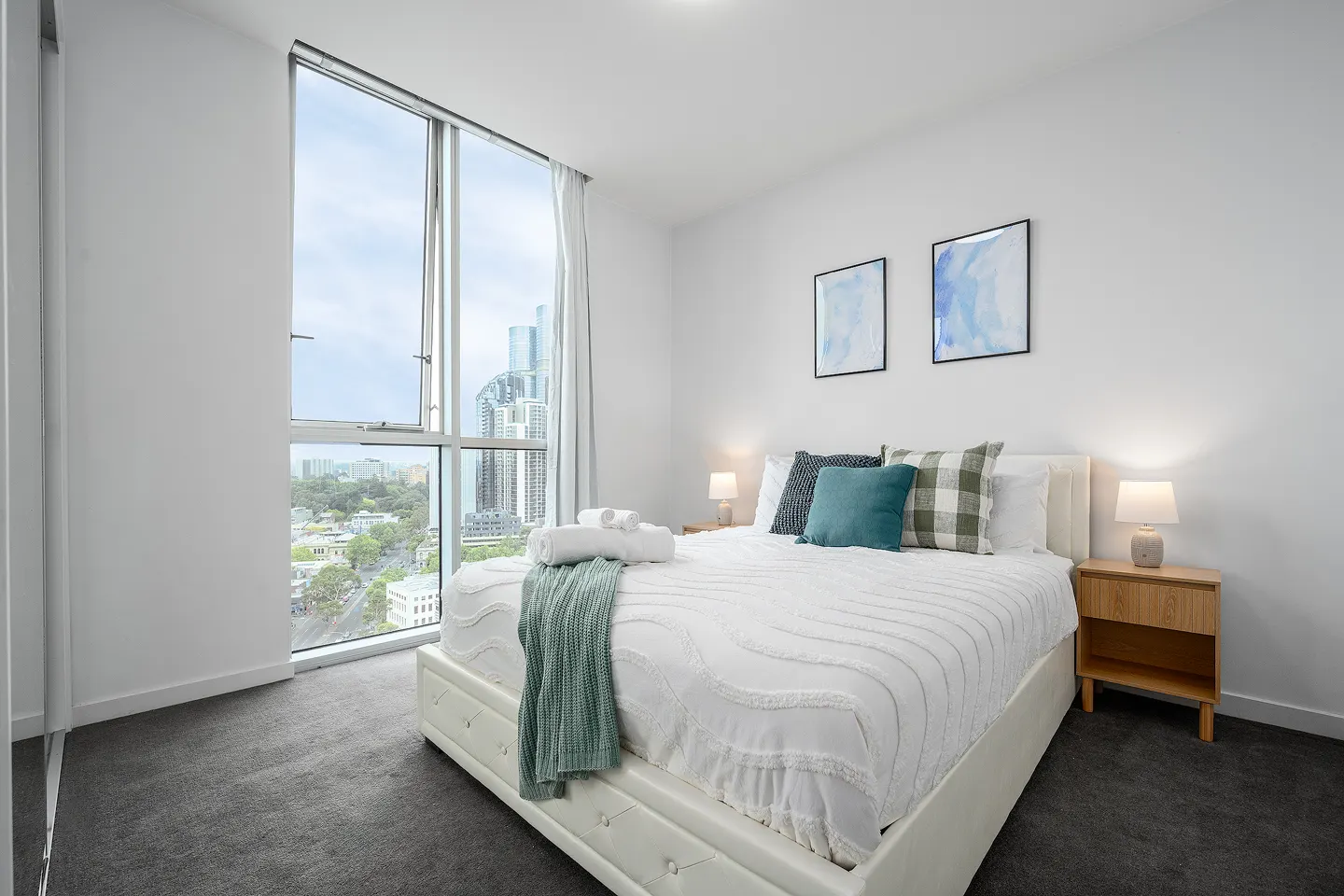 Spacious Queen Vic Market Apartment photo